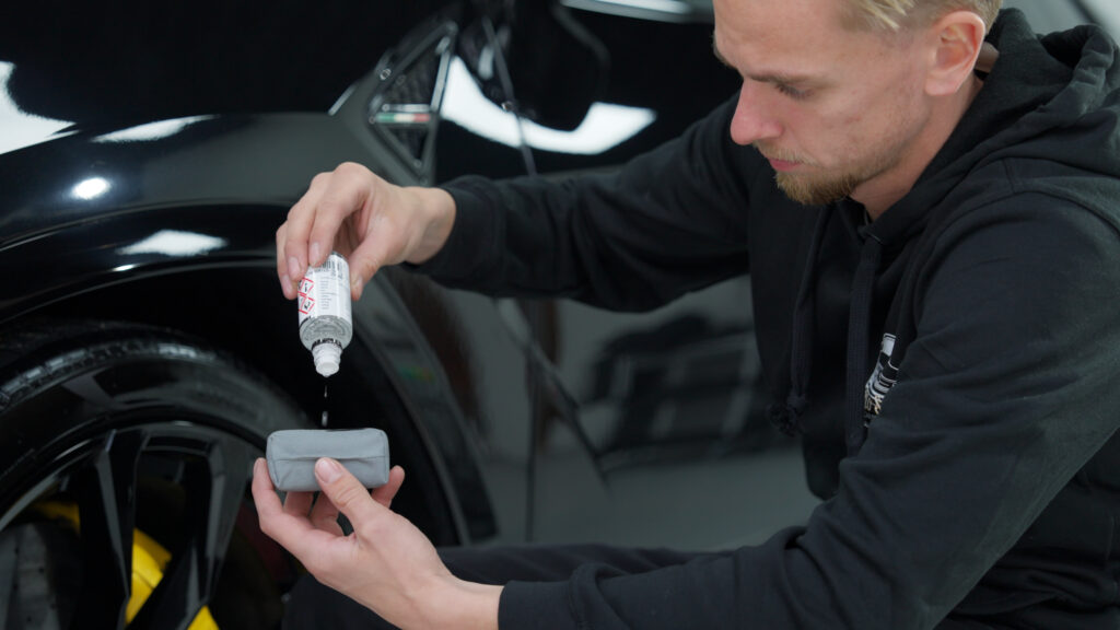 Laat uw auto keramisch coaten bij Auto Salon Oosterhout